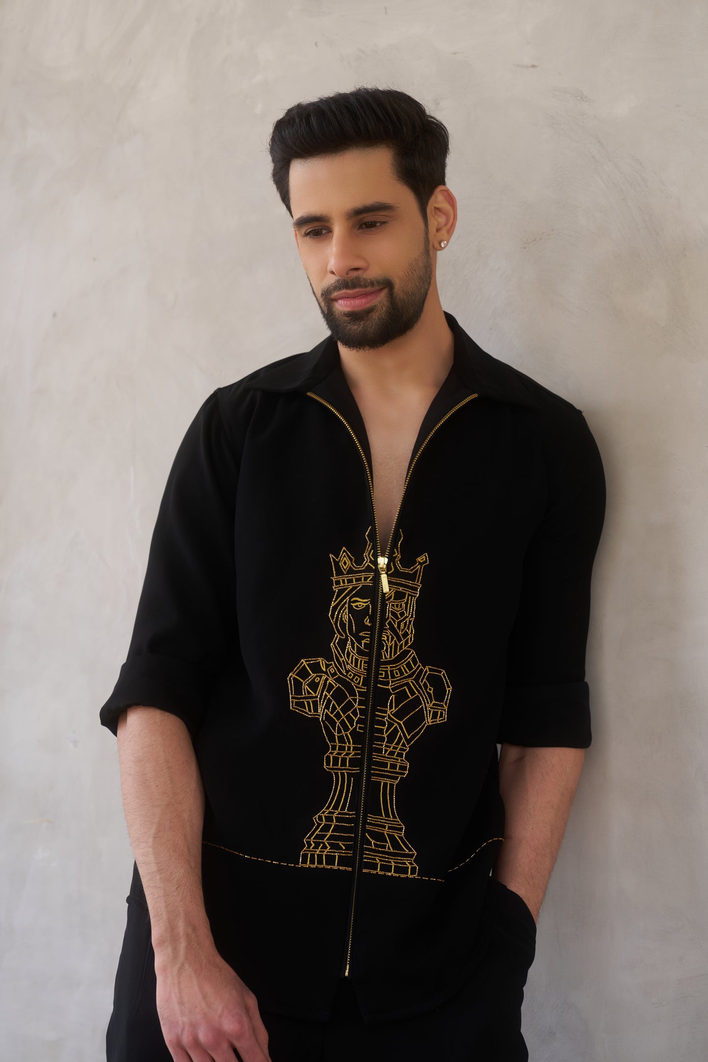 Grandmaster black shirt with Gold King and Queen design