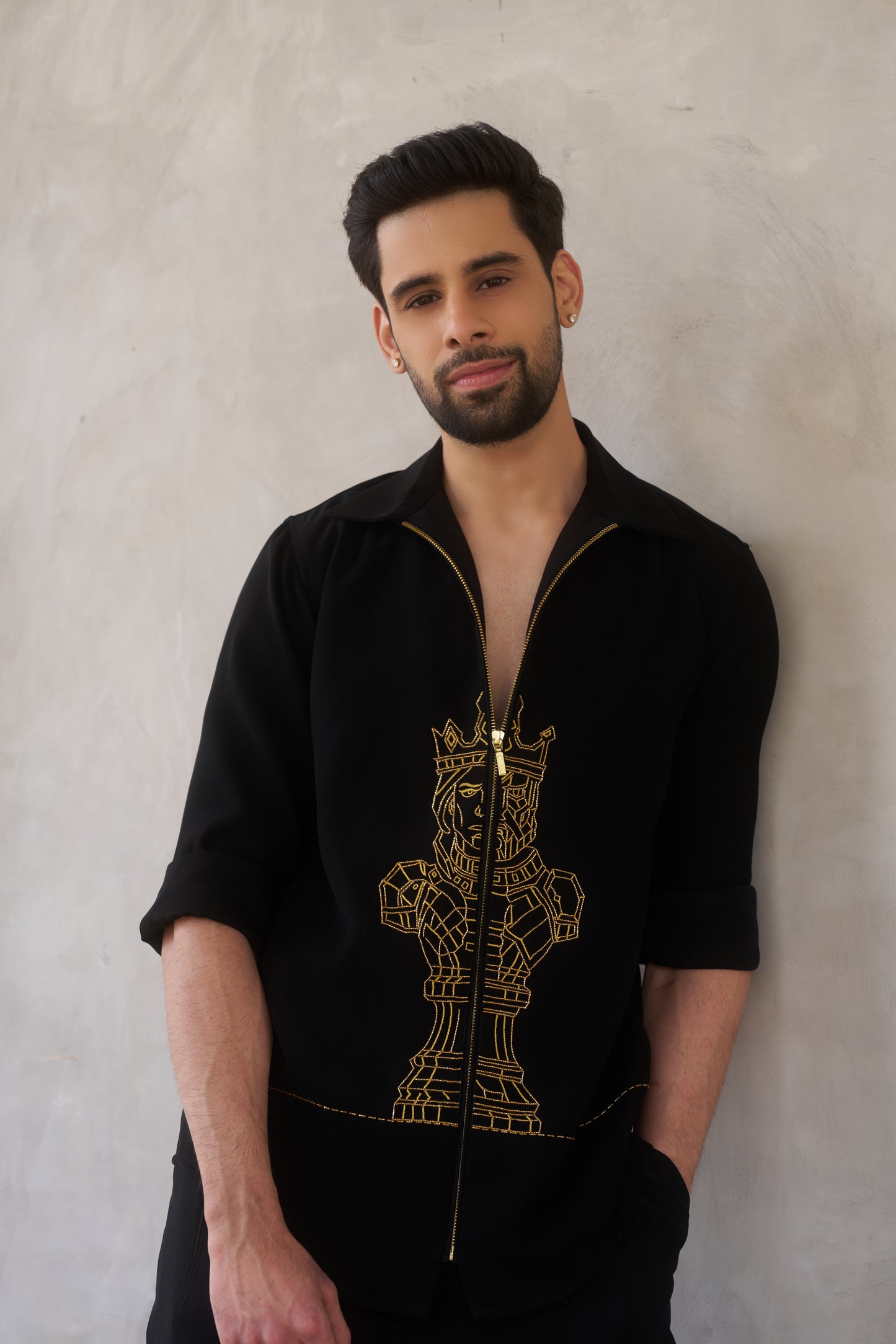 Grandmaster black shirt with Gold King and Queen design