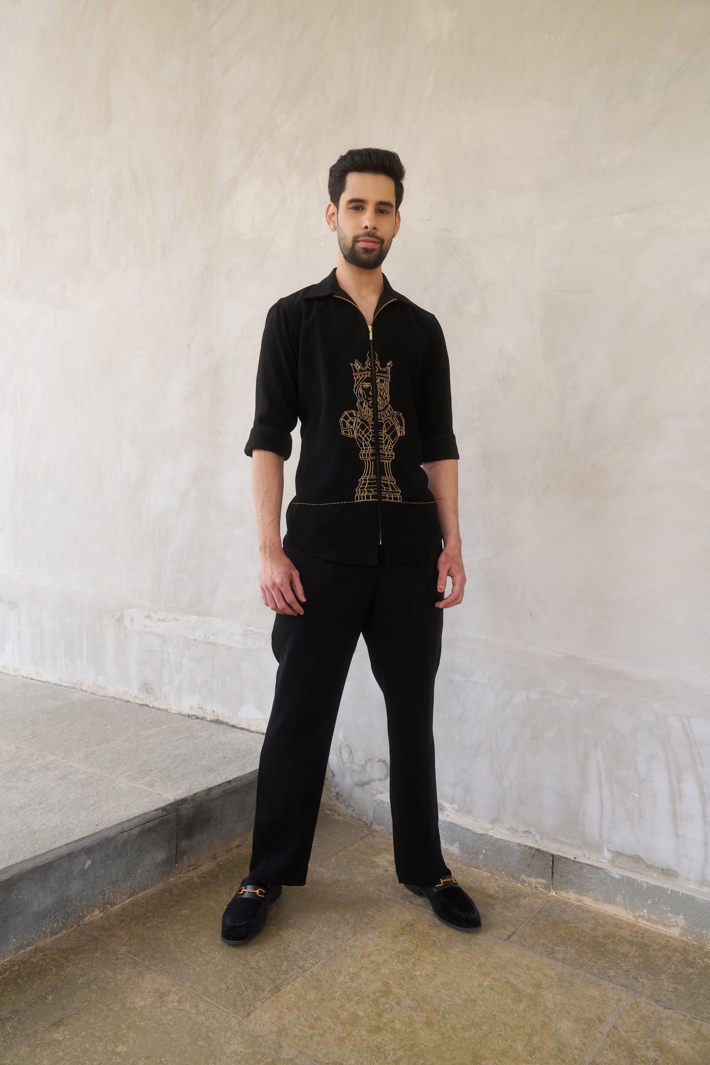 Grandmaster black shirt with Gold King and Queen design