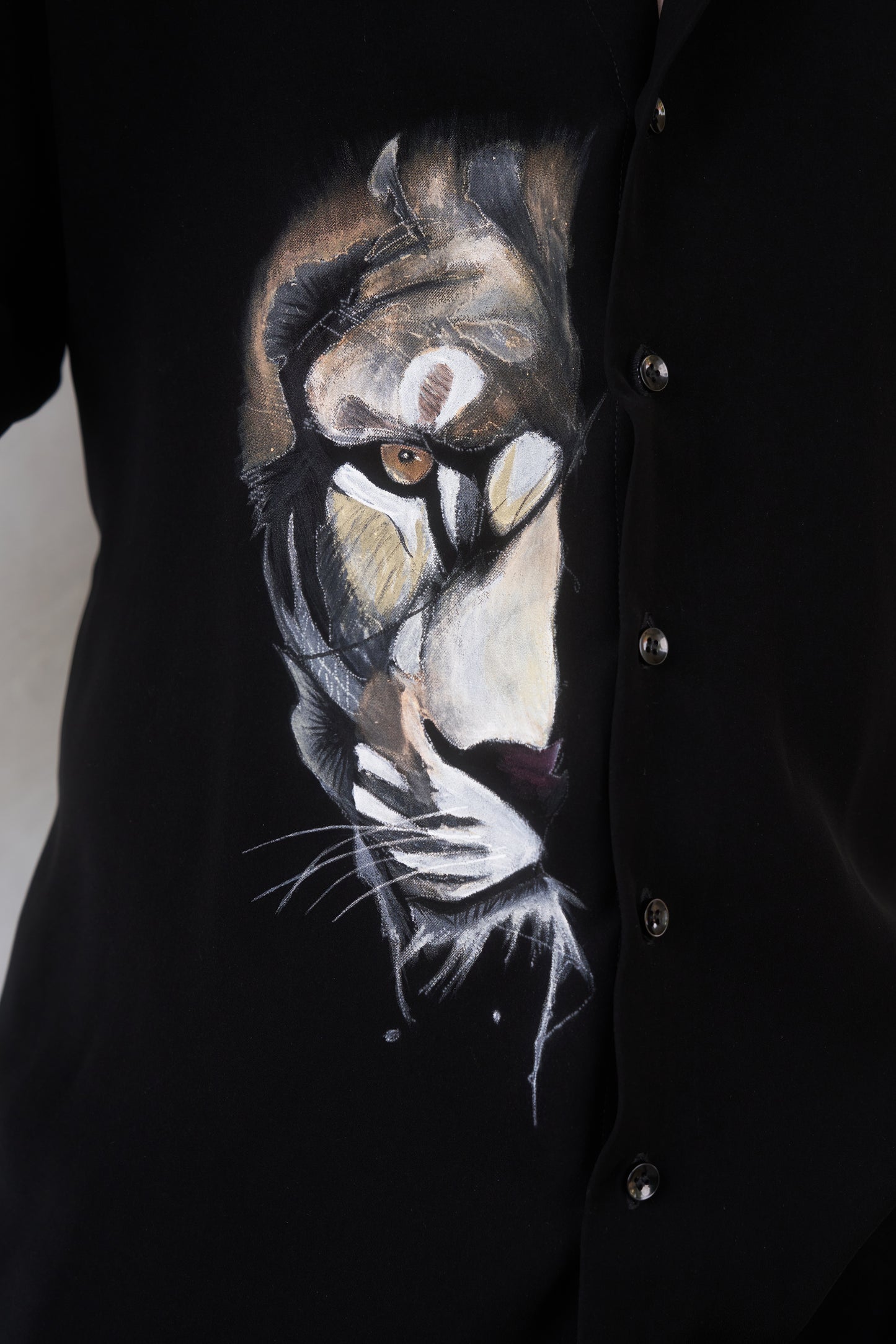 Black shirt with lion hand painted design