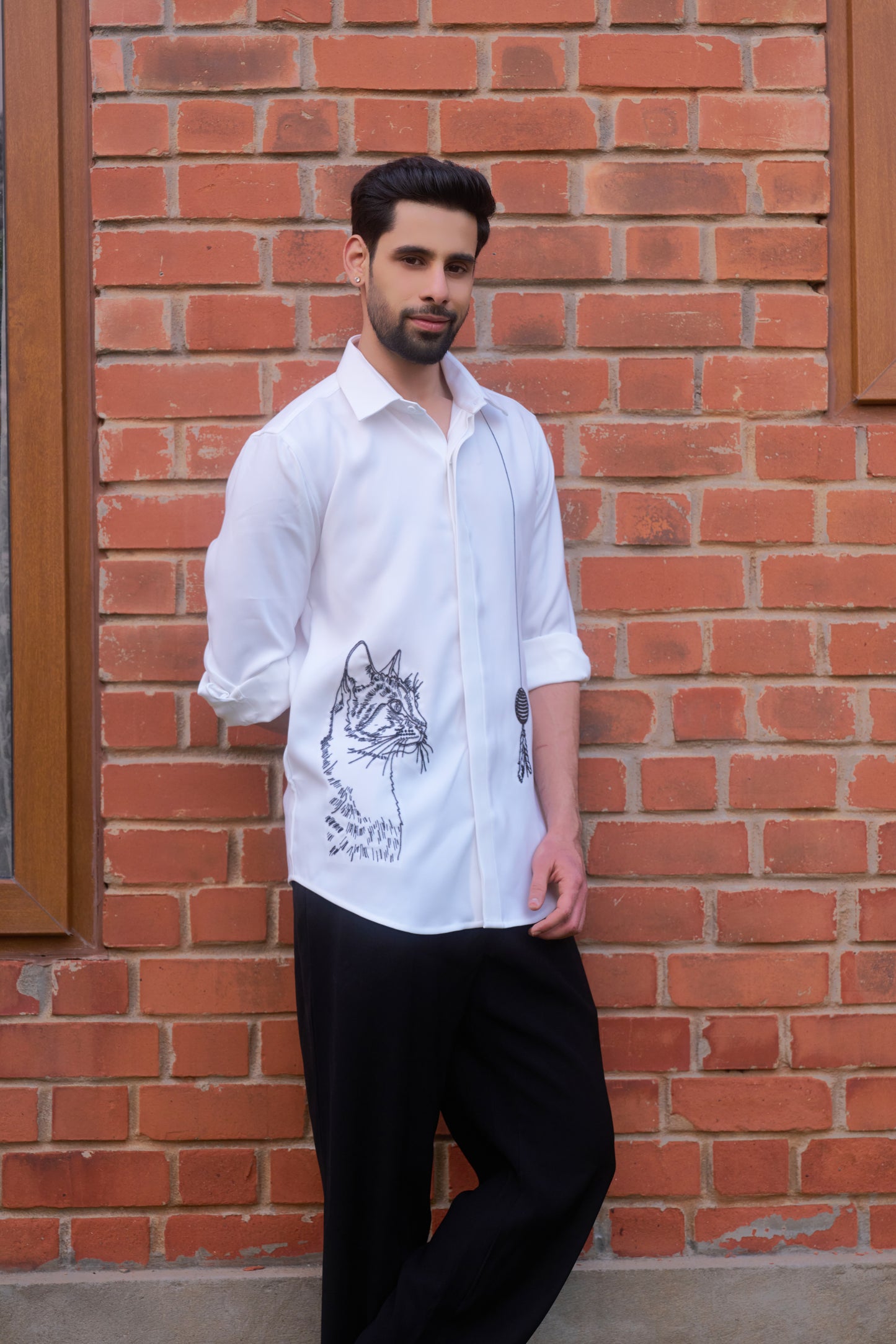 White shirt with Cat hand embroidery design&nbsp;