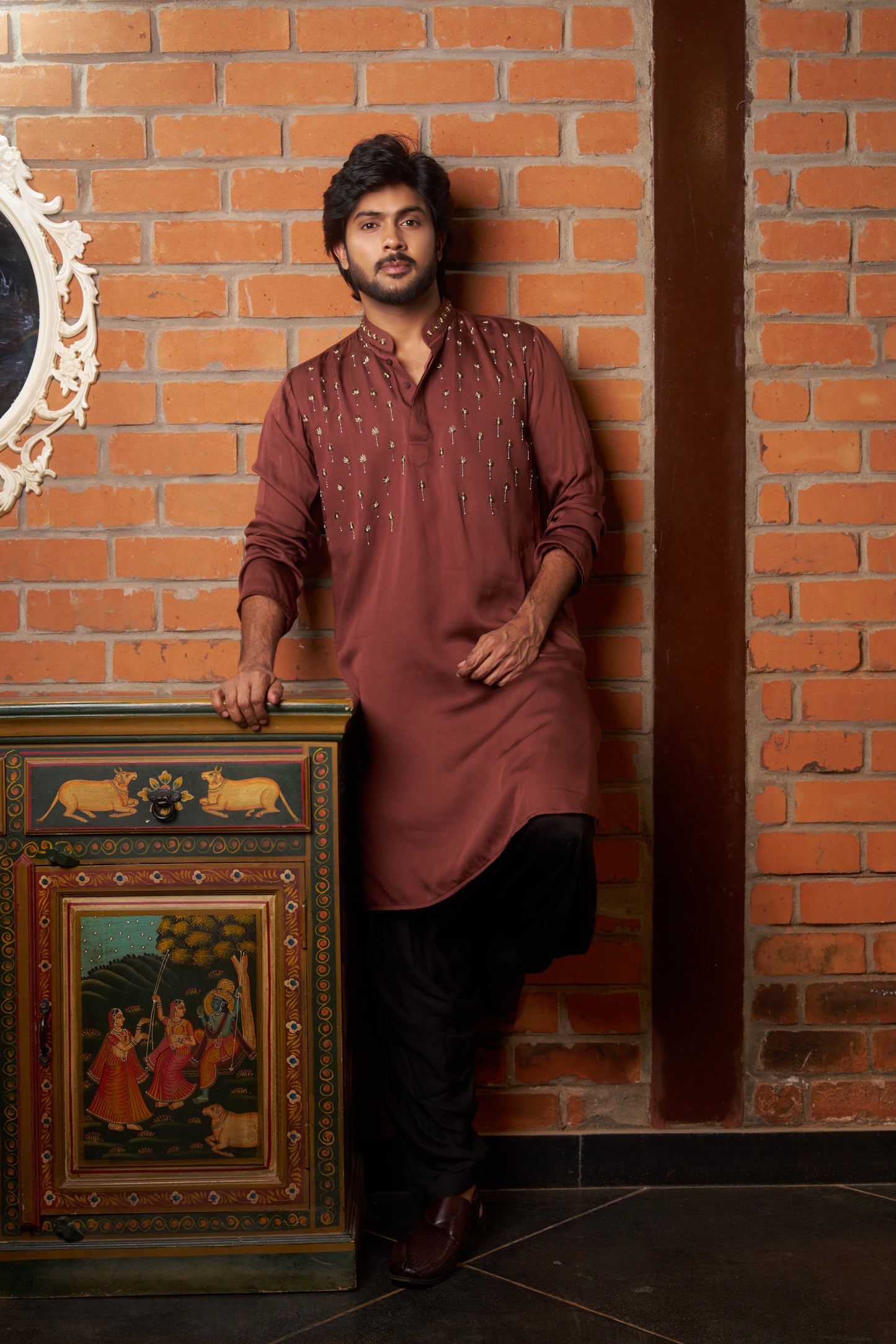 Brown kurta with gold pattern embroidery design