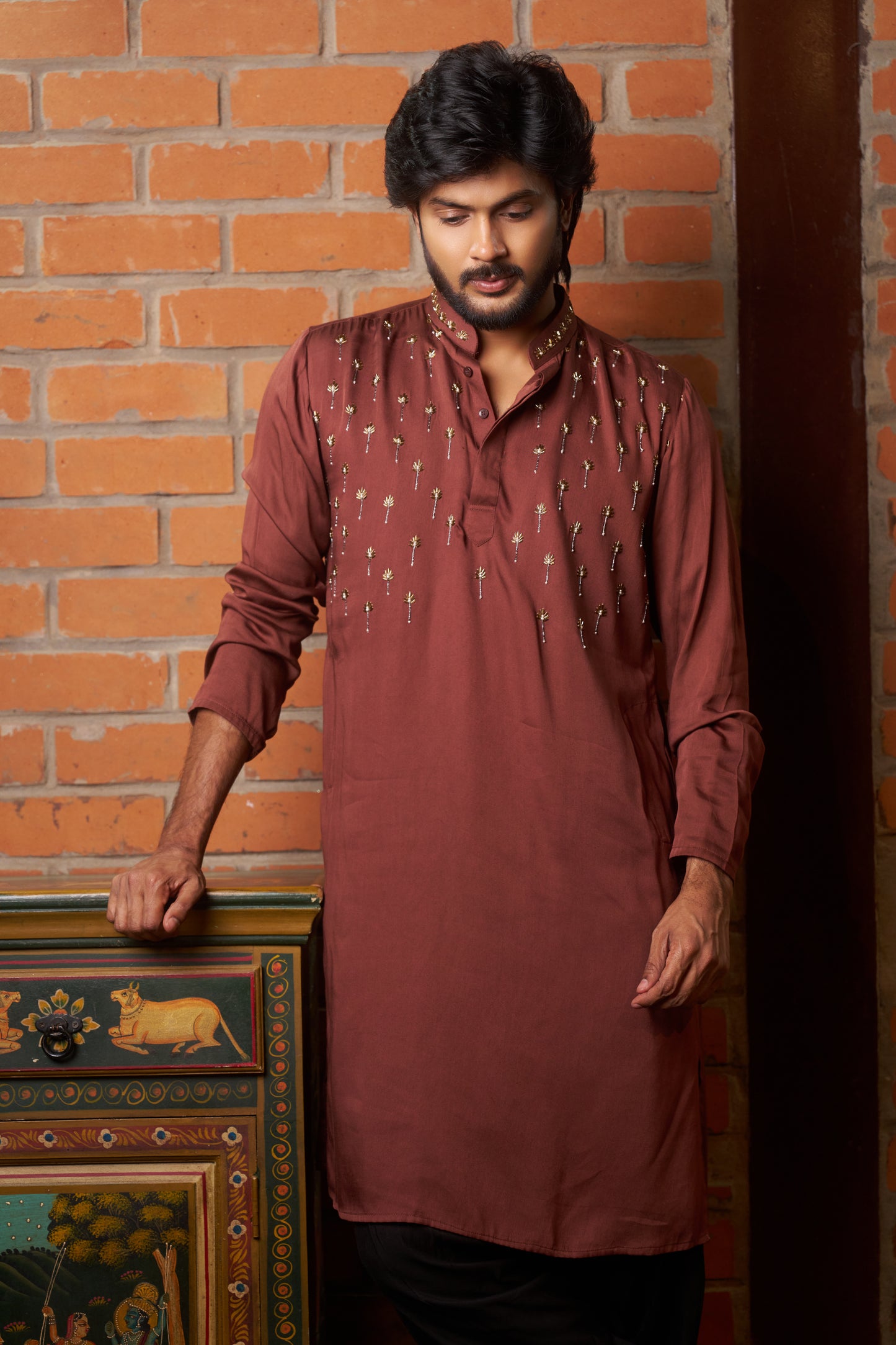 Brown kurta with gold pattern embroidery design