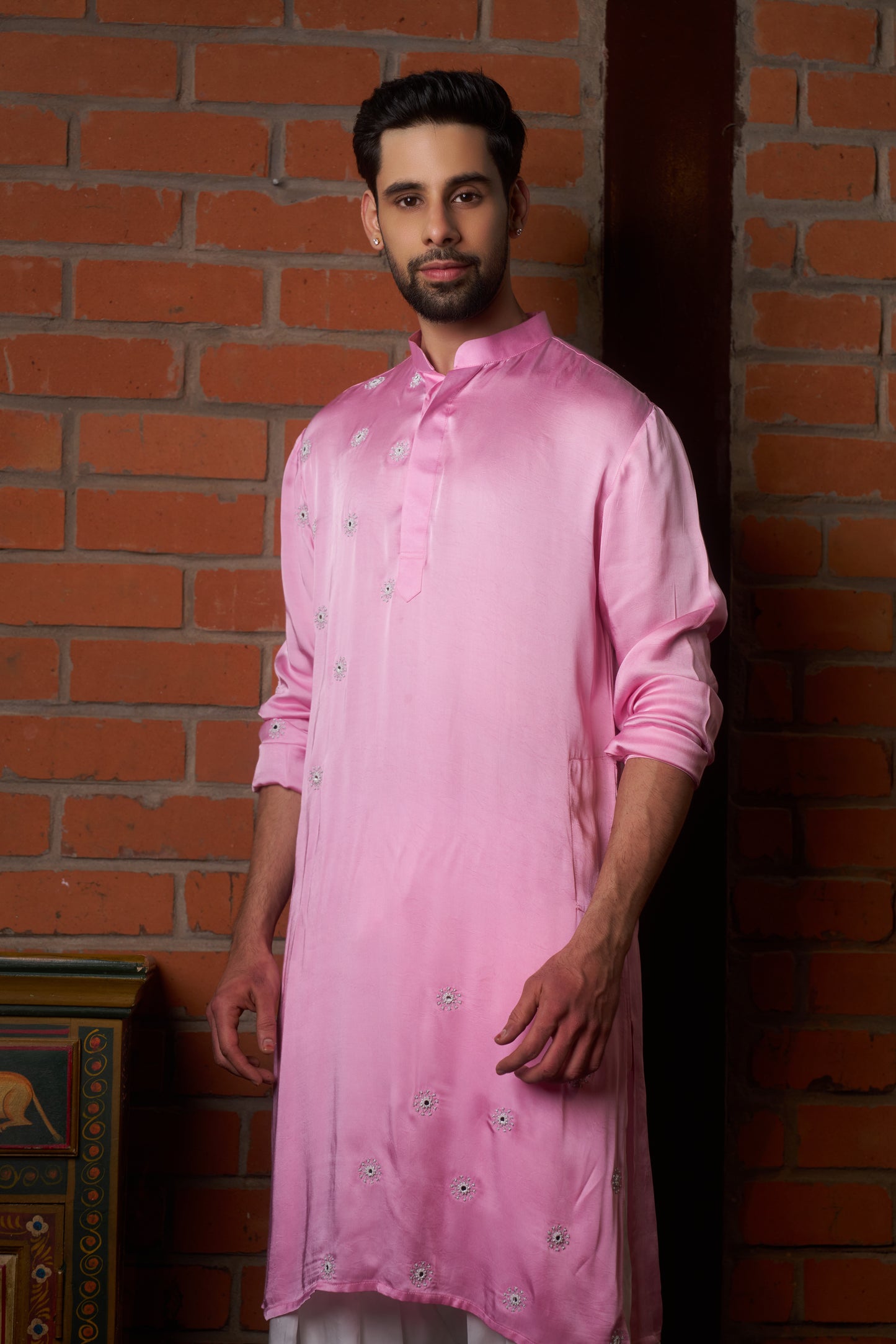Pink kurta with white hand embroidery one sided design