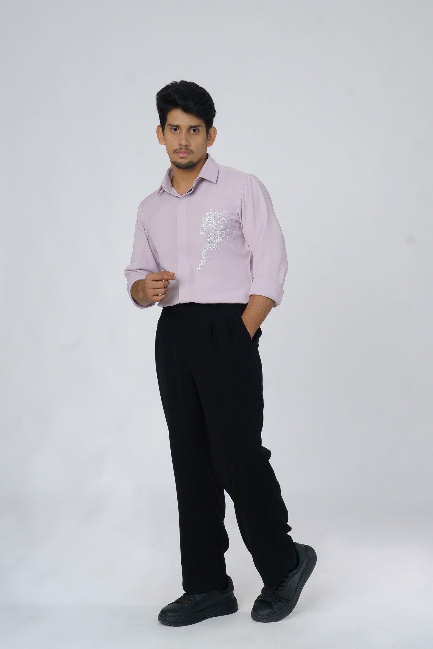 Pink shirt with white horse hand embroidery